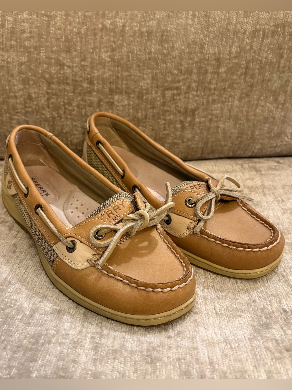 Sperry Women's Tan Leather Boat Shoes
0609